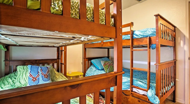 Коттедж Newly Renovated Tropical Getaway in Cape Coral!