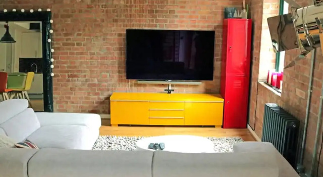 Stylish 1 Bedroom Apartment in London Fields, Varaa Huoneisto Asunnot kohteessa Merseyside, Huoneisto