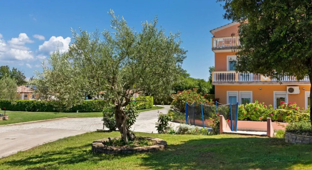 Appealing Mobile Home in Banjole With Garden, Забронировать Дом для отпуска Виллы Винкуран, Вилла