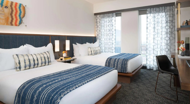Четырёхместный номер The Troubadour Hotel New Orleans