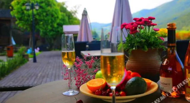The Mountains of Life Inn, Boek Hotel Huzhou Zhejiang
