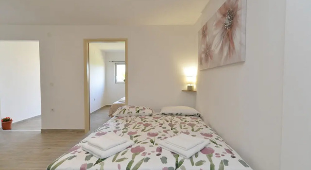 Apartment 1890