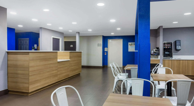 Microtel Inn & Suites by Wyndham Matthews/Charlotte, Book Hotel Matthews North Carolina