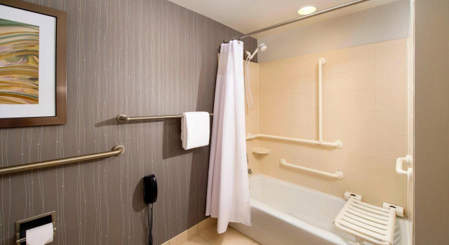 Четырёхместный номер Standard Courtyard by Marriott San Antonio Lackland