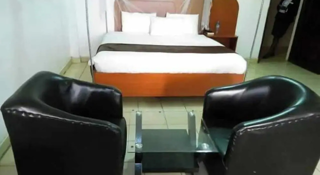 Двухместный номер Deluxe с видом на город Kim's Breeze Hotel Ltd and Choma Zone