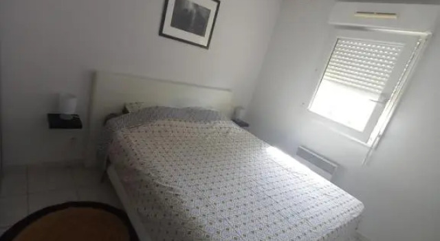 Appartement moderne d'une chambre avec terrasse
