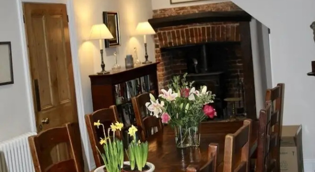 Thimbles Bed & Breakfast, Забронировать Отель Отели Исторического графства Суссекса с парковкой, Парковка