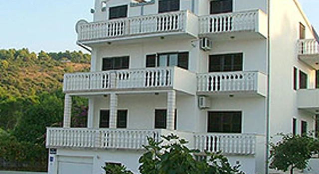 Studio in Mastrinka, With Wonderful sea View, Enclosed Garden and Wifi