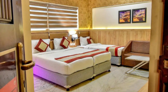 Двухместный номер Superior FabHotel Nestlay Rooms Airport - Nr Chennai International Airport