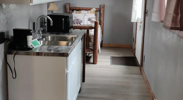 Трёхместный номер Standard Twin Pines Lodge & Cabins