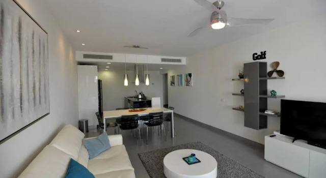 Deluxe Suite Beachside, Private Beach Club and Golf