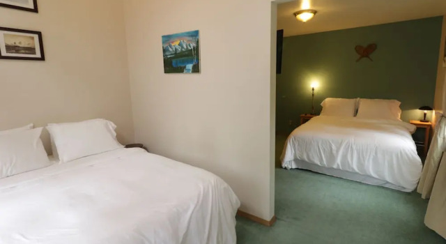 Апартаменты Deluxe Alaska Dreamin' Lodging