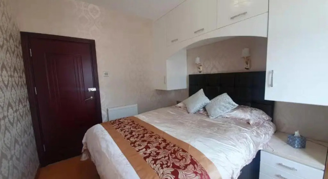 Luxury Entire Apartment, Central City Centre 2, Newly Refurbished, Забронировать Апартаменты/квартира Плимут Девон, рядом с Plymouth Naval Memorial