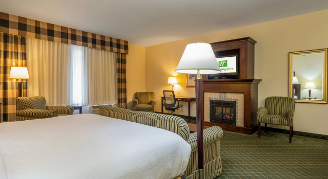 Holiday Inn & Conference Center Marshfield by IHG