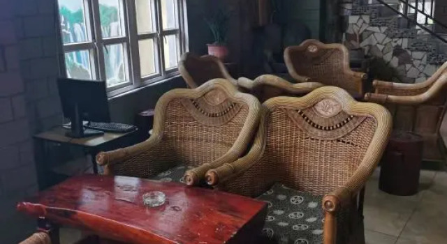 Yixuan Light Travel Hotel, Prenota Hotel Xipu Pi County