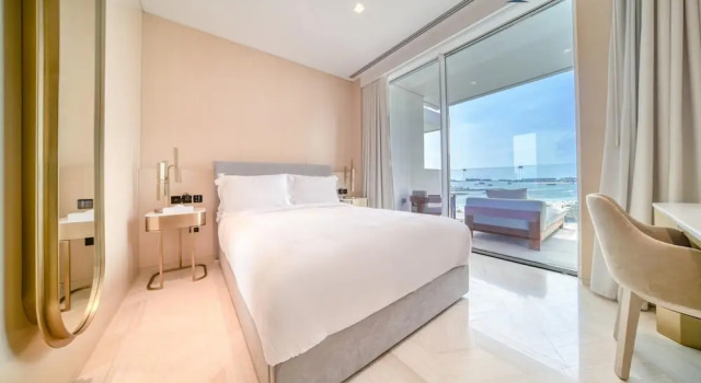 FIVE Palm Jumeirah Hotel Apartments, Забронировать Апартаменты/квартира Отели Эмирата Дубая с завтраком, рядом с Jumeirah Palm Tram Station, Завтраки