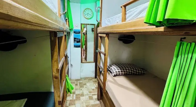 Кровать в общем номере Hostel Natura