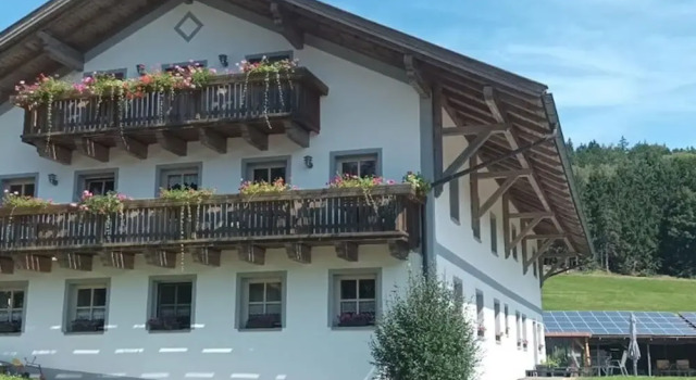 Ferienwohnung im Bayerischen Wald mit Terrasse, Varaa Hotelli Hotellit Baijeri pysäköinnillä, Pysäköinti