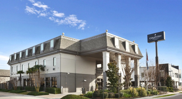 Country Inn & Suites by Radisson, Metairie New Orleans , LA, Забронировать Отель Отели Метари с бассейном, рядом с Crescent City Surgical Centre, Бассейн