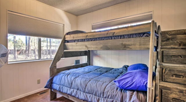 Hot Tub Hideaway in Pinetop: Bring Your Pet!, Book Feriehus Pinetop Arizona