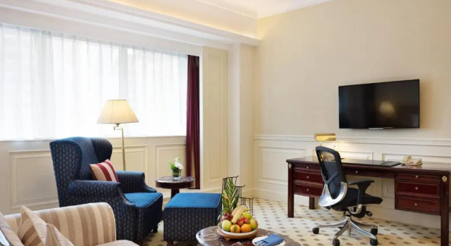 Полулюкс Crowne Plaza Hotel & Suites Landmark Shenzhen by IHG