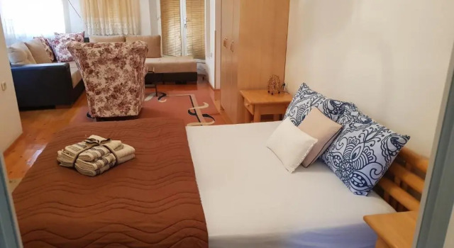 Luxotel, Rezervovat Hotel Hotely v Vojvodina s parkováním, Parkování