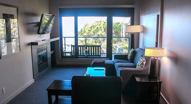Люкс Black Rock Oceanfront Resort