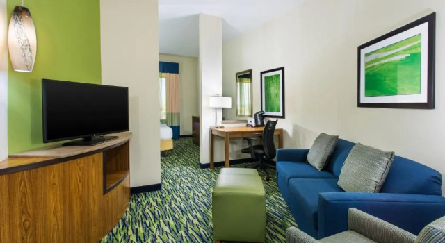 Люкс Holiday Inn Express & Suites Midland South I-20 by IHG