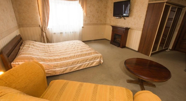 Magnat Lux, Book Hotel Hotels in Chernivtsi with Breakfast, Breakfasts