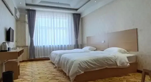 Люкс Yinchuan Shiyuan Ruihe Hotel (Swan Lake Town)