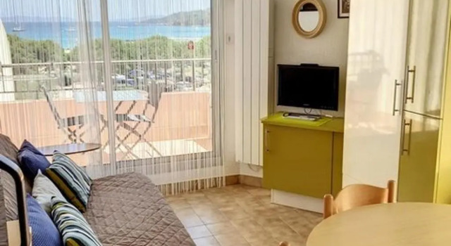 Appartement Bormes-les-Mimosas, 2 pièces, 2 personnes - FR-1-610-38
