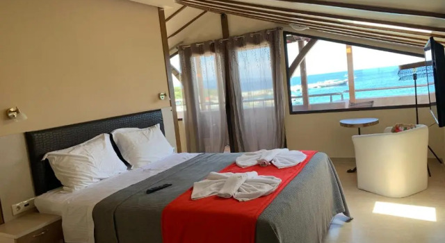 Семейная студия Avra Hotel