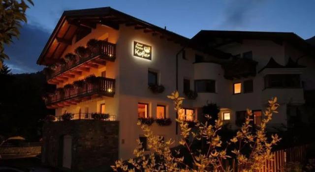 Apart Hotel Garni Kofler, Забронировать Отель Отели Тироля 3 звезды, 3*