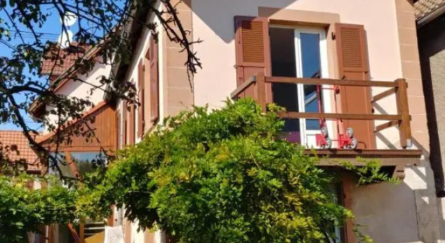 Au jardin de la Maison des Soeurs, Book Hotel Mutzig Alsace Wine Route