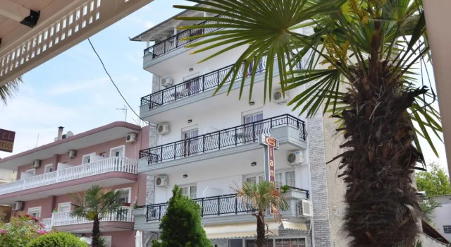 Giannis Hotel, Book Hotel Paralia 