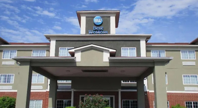 Holiday Inn Express Sharon, Buchen Sie Hotel Hotels in New England mit Parkplatz, Parkplätze