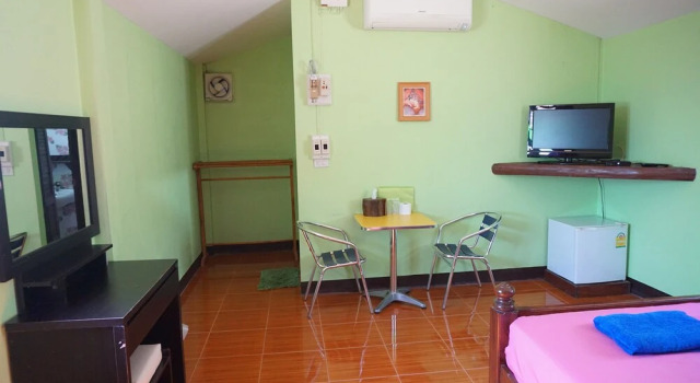 Ban Sabai Dee Resort 2, Varaa Lomakeskus Hotellit North-Eastern Thailand pysäköinnillä, Pysäköinti