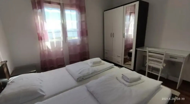 Neven - Economic Apartment Close to sea - A4 kat, Book Apartment Banj Pasman Island