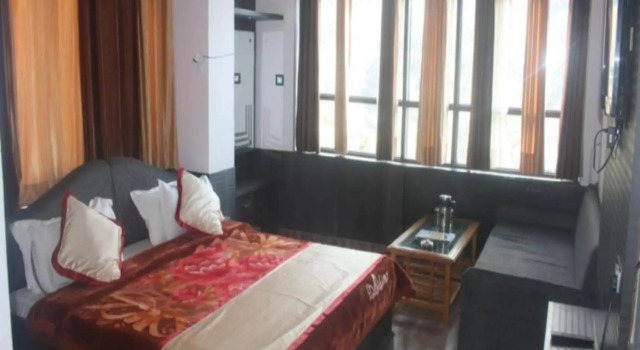 Hotel Holiday Hill