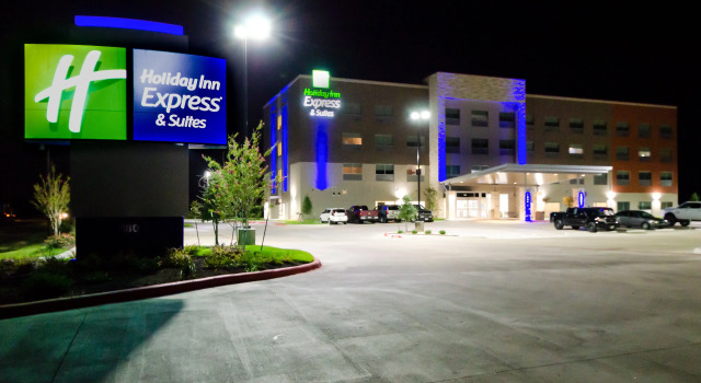Holiday Inn Express & Suites Taylor by IHG