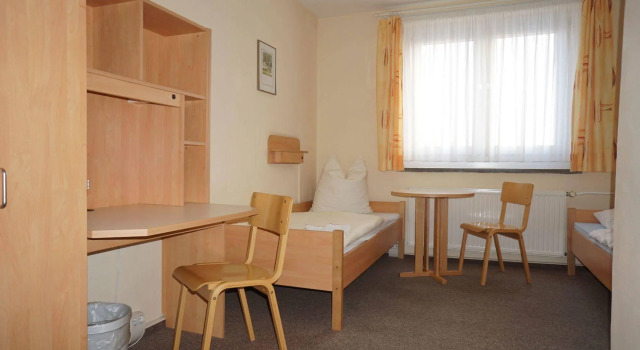 JUGENDGASTEHAUS DRESDEN - Hostel, Забронировать Хостел Фридрихштадт Дрезден, рядом с Дрезденская государственная оперетта