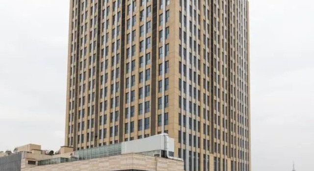 Lavande Hotel (Xinji Lucheng Commercial Plaza)