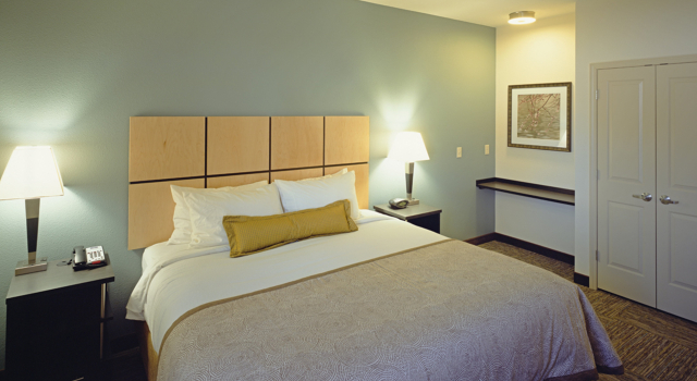 Candlewood Suites Fort Collins by IHG, Book Hotel Fort Collins Colorado