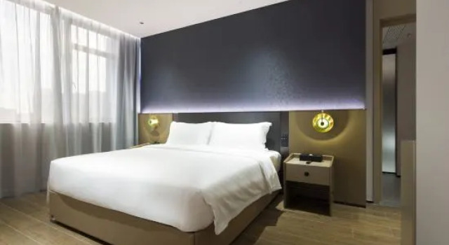 Люкс Premier Park Liwan Hotel (Dongguan Xiabafang Liyuzhou Cultural and Creative Park)