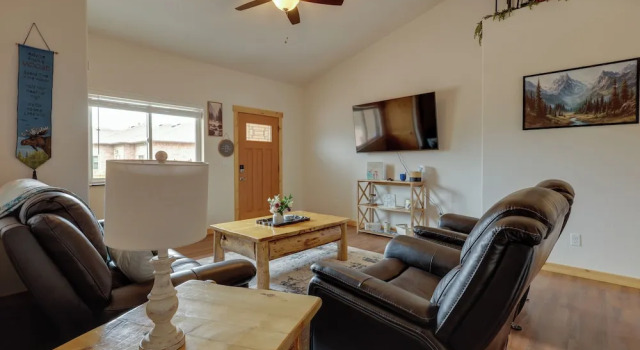 Mtn Views! Canon City Duplex Near Town & Riverwalk, Buchen Sie Ferienhaus Canon City Colorado