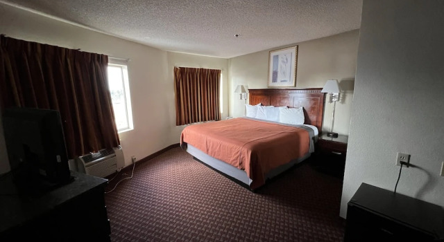 Двухместный люкс Days Inn & Suites by Wyndham Rancho Cordova