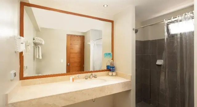 Standard Double room with balcony and with ocean view Royal Decameron Punta Sal