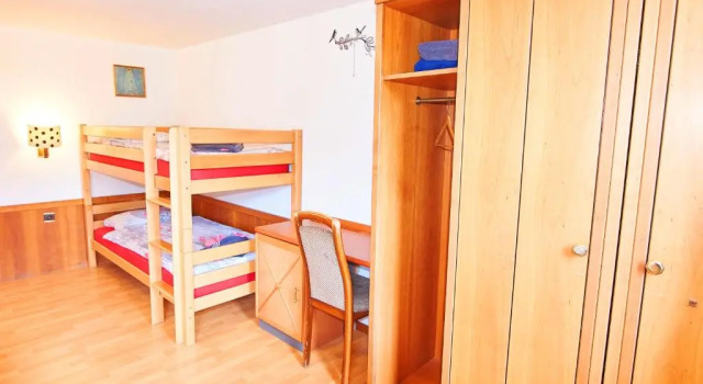 Residence Jungfrau, Забронировать Отель Унтерзеен Интерлакен, рядом с Железнодорожный вокзал Интерлакен Западный