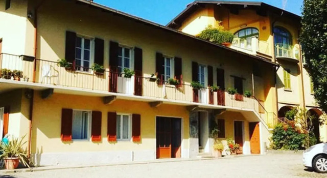 Apartment Piccolo Borgo, Rezervați Apartament Castelveccana 