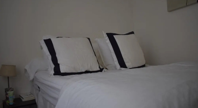 1 Bedroom in Bonne Nouvelle, Забронировать Апартаменты/квартира 10-й округ: Республика Париж, рядом с Станция метро Rambuteau